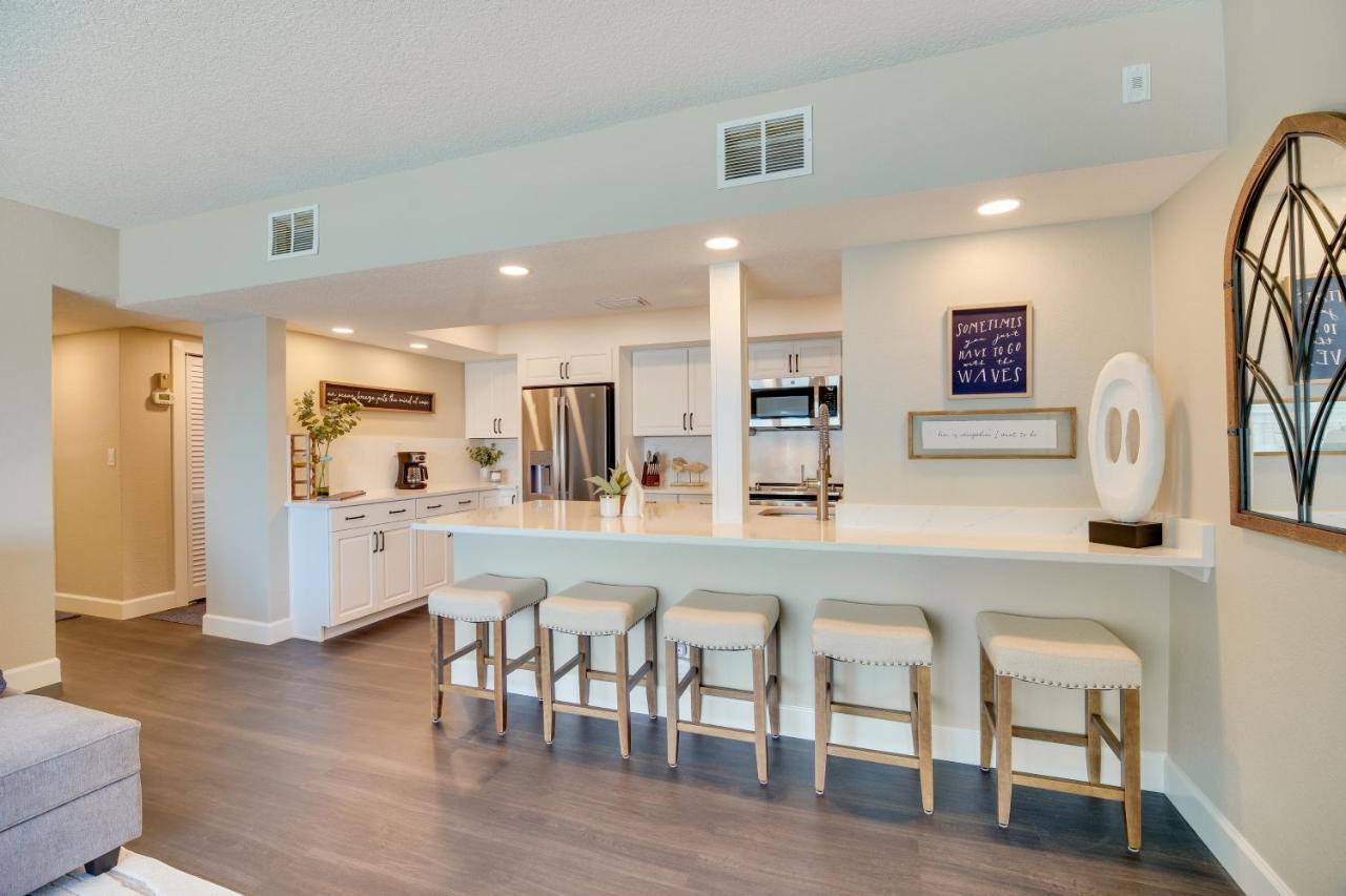 Oceanfront Satellite Beach Condo With Balcony, Views エクステリア 写真